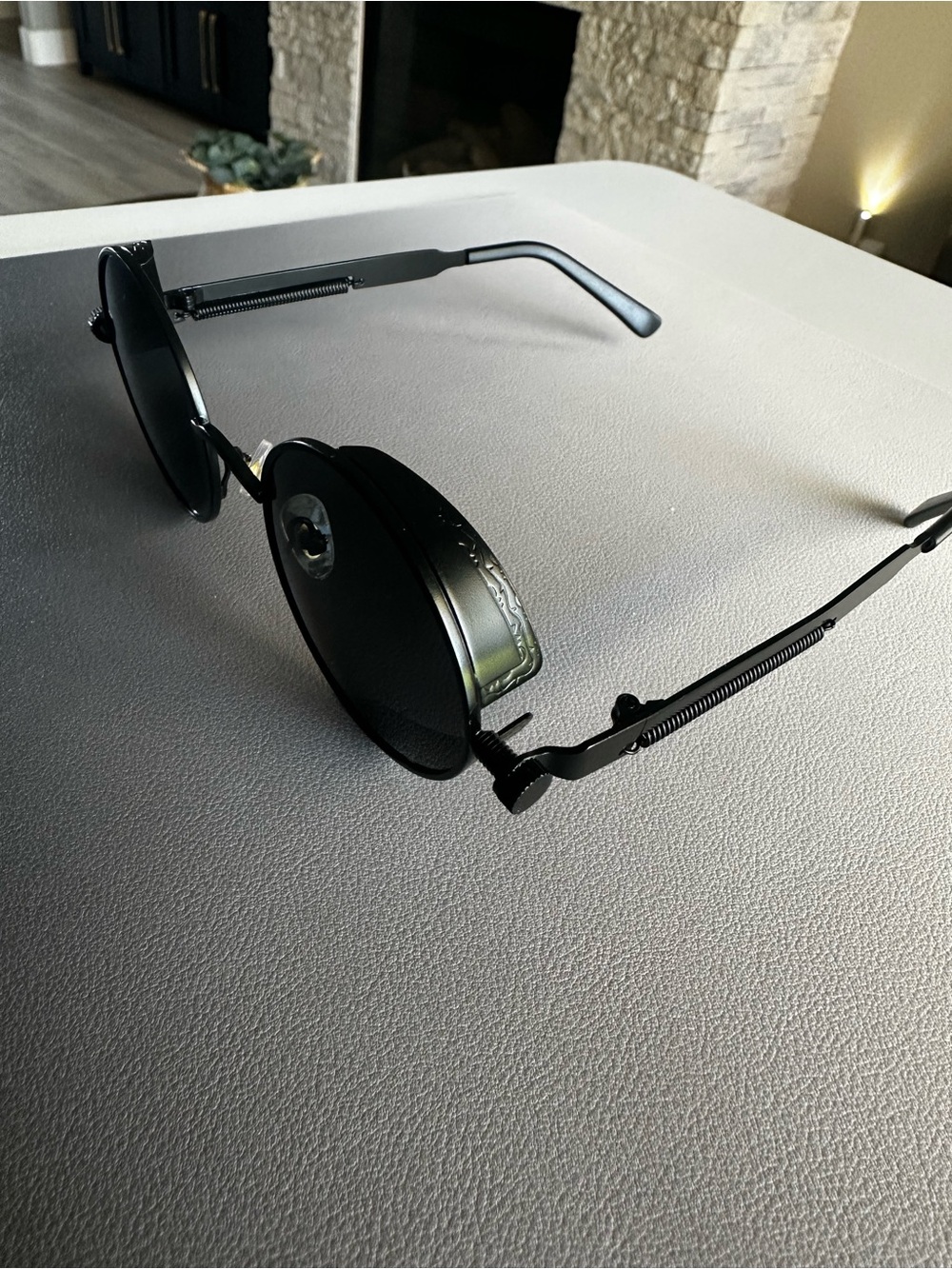 Merstoclo Round Polarized Sunglasses Black Steampunk Retro UV400 w/ Case NWT - Picture 3 of 6